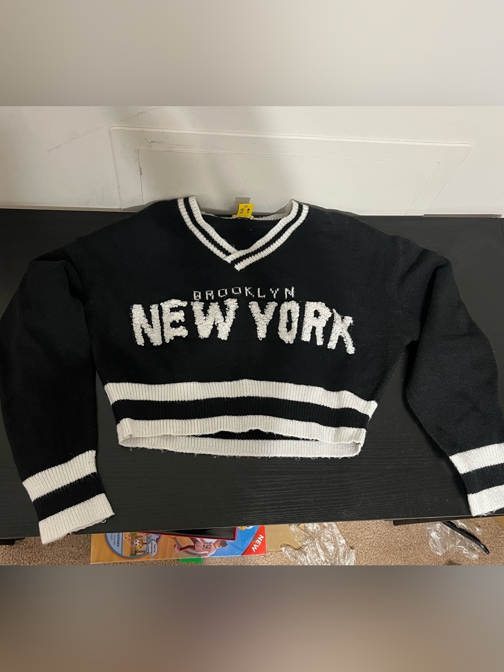 Daisy Black and White "New York Brooklyn" V-Neck Cropped Sweater